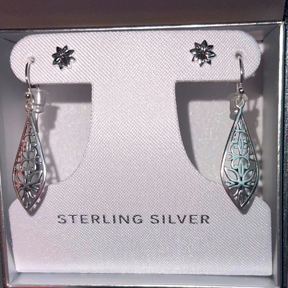NEW!! PRIMROSE Sterling Silver Flower Stud Earrings & Silver earrings Set